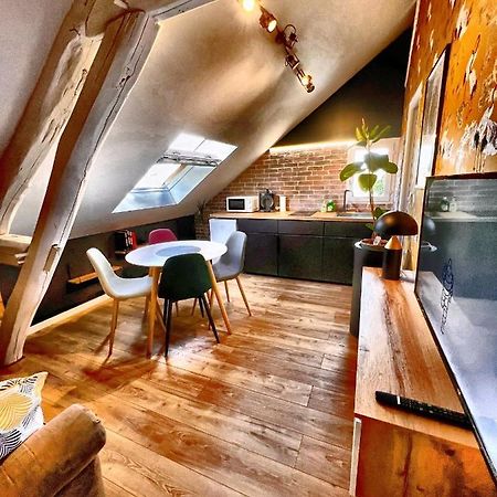 Appartement T2 Quartier Calme / Parking Gratuit Saint-Julien-les-Villas Exterior photo